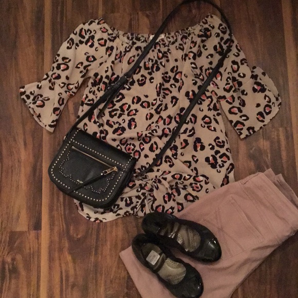 Sweet Lovely Animal print flutter sleeve top-S - Picture 4 of 8